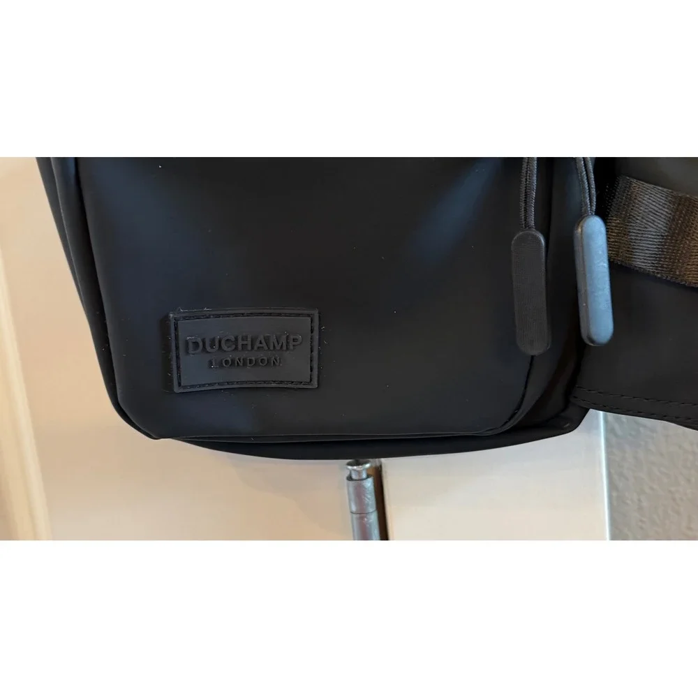 Duchamp London Black Sling Crossbody Unisex Bottle Holder Padded Travel Bag